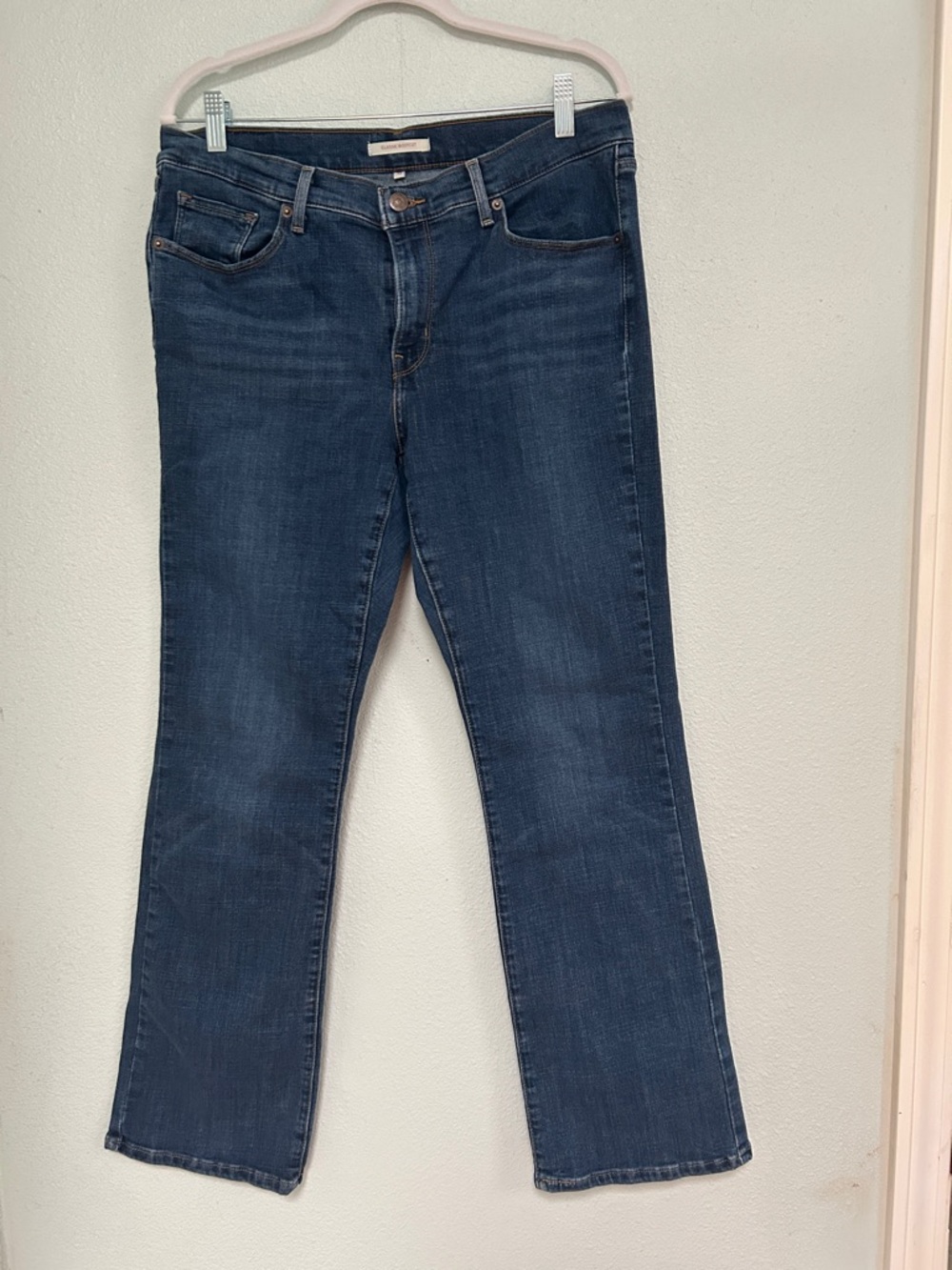 LEVI’S Classic Bootcut Women's Straight-Leg Jeans